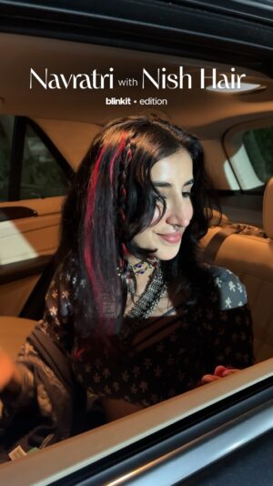 Nish Hair Instagram - I got garba ready in a Blink by adding color strands and you can too now by ordering Nish Hair #strandout from @whatsonblinkit
#nishhair #nishhairkimalkin #strandouts