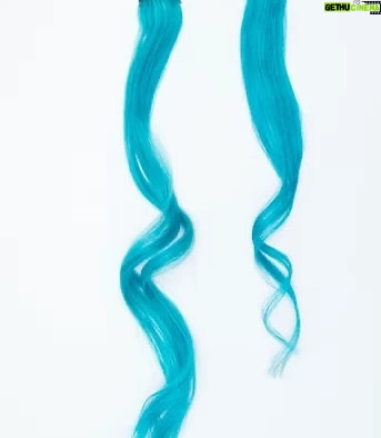 Nish Hair - 3K Likes - Bored of your regular look? Clip in some #Strandouts and instantly add that splash of colour. Shop now on Blinkit, Amazon, Myntra & nishhair.com

#nishhair #nishhairkimalkin