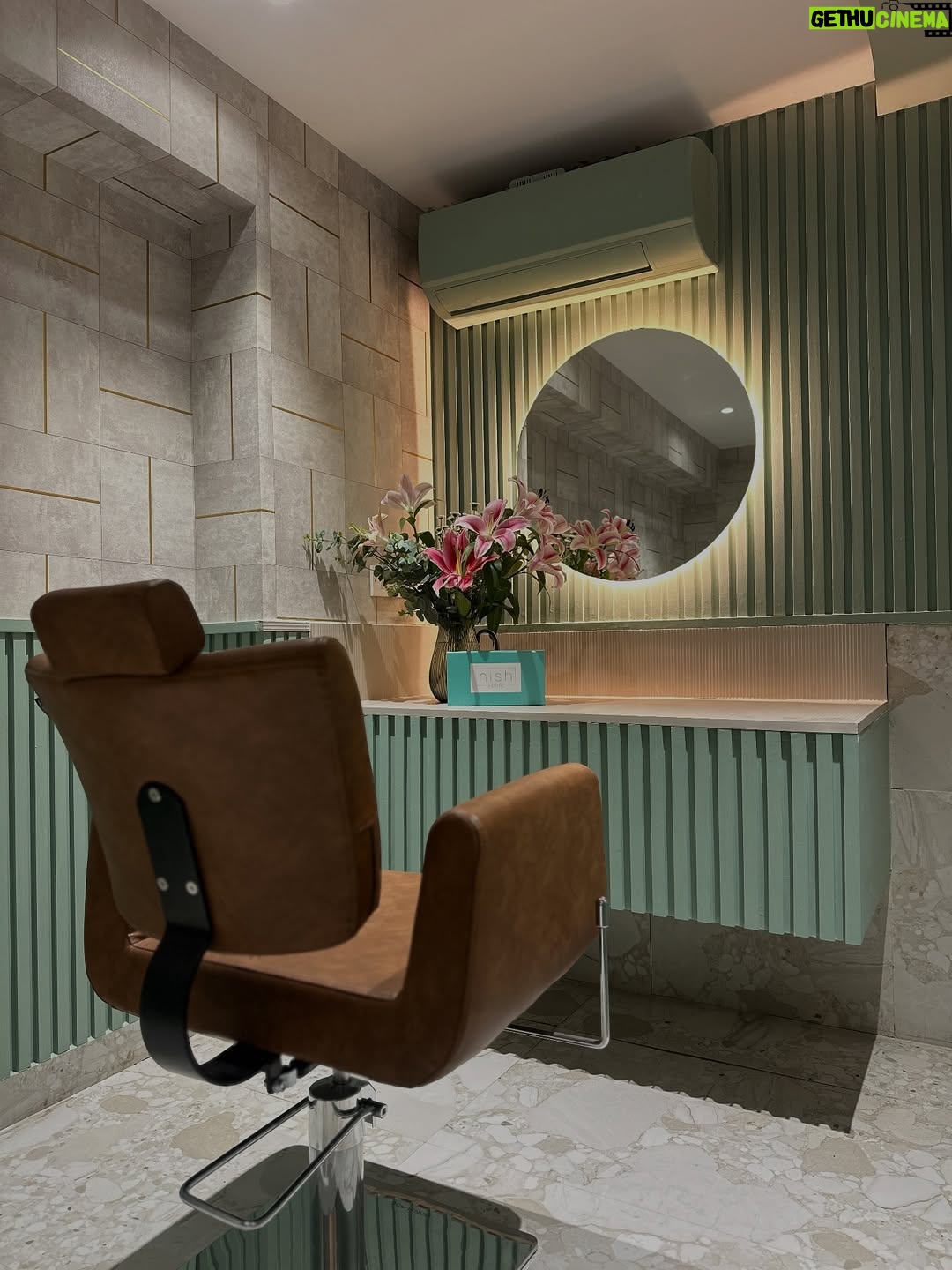 Nish Hair - 1.7K Likes - Every corner is designed with love…. Whether it is our waiting area or it is our private room for trials or having a hair wash station for the first time…. We are so ready to welcome you to our Nish Hair Bengaluru Store…. 

#nishhair #hairextensions #humanhair #clipinhair