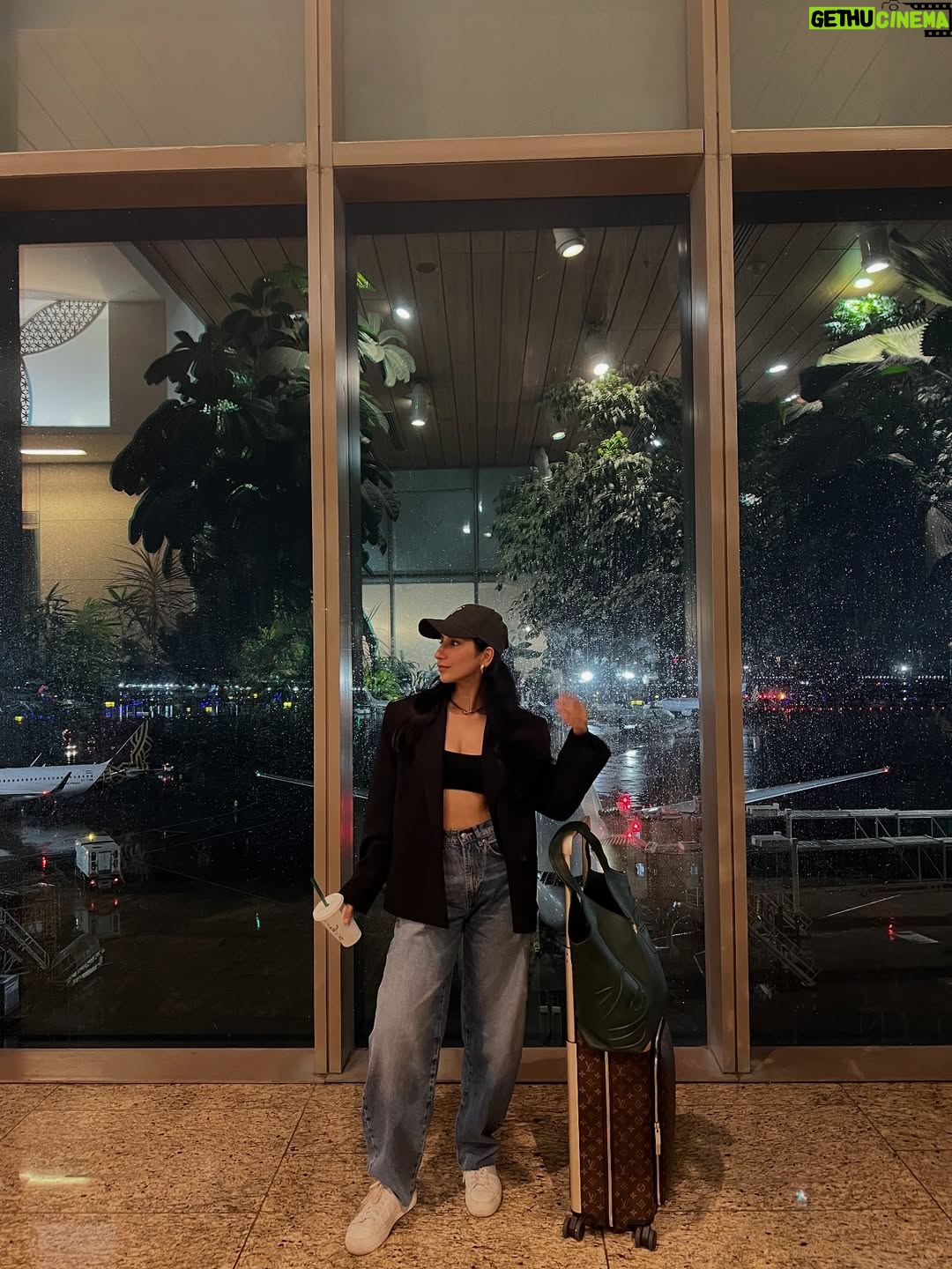 Nish Hair - 40.4K Likes - Hong Kong coming to you with lots and lots of nish hair 😍😍😍😍

See you at @holidayinngoldenmilehongkong 

#nishhair #nishhairkimalkin #hairextensionshongkong #malkinvibesonly