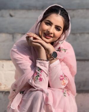 Nisha Bhandari Instagram - 🌸