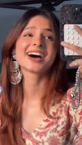 Actress Nisha Bhandari HD Photos and Wallpapers September 2025