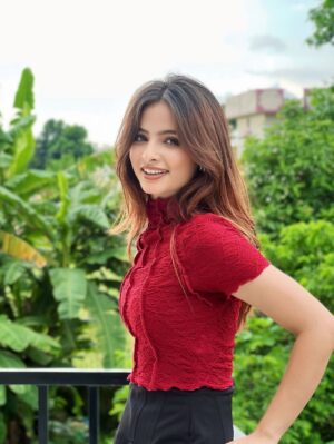 Nisha Bhandari Instagram - 🍷