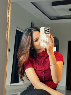 Nisha Bhandari Instagram - 🍷