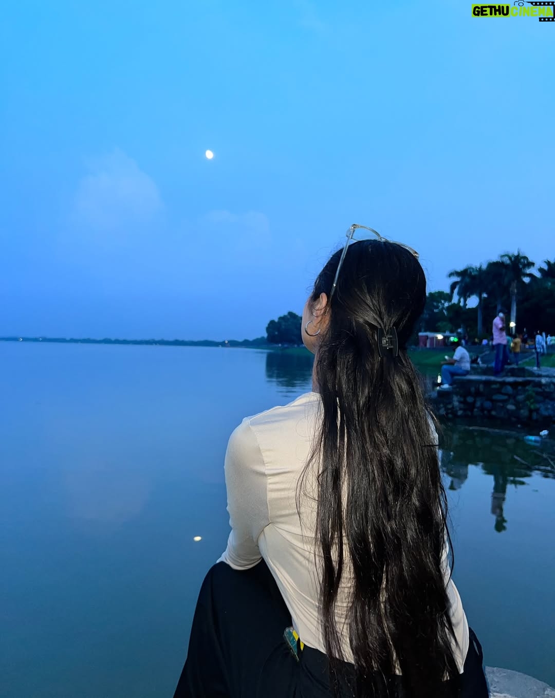 Nisha Bhandari - 21.2K Likes - 🌸🌸🌸🌸