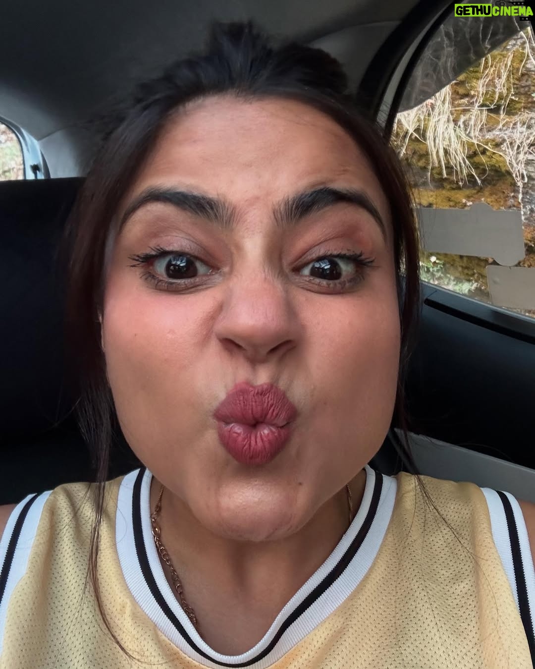Nishu Tiwari - 112.5K Likes - Laddu Peela color 💛