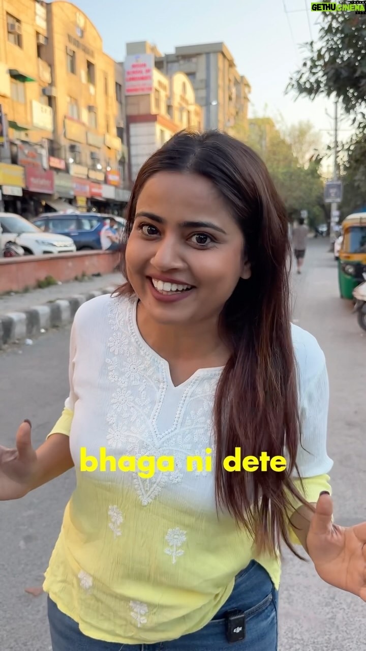 Nishu Tiwari - 493.9K Likes - Golgappa Lover’s attendance lagao 🥹😍