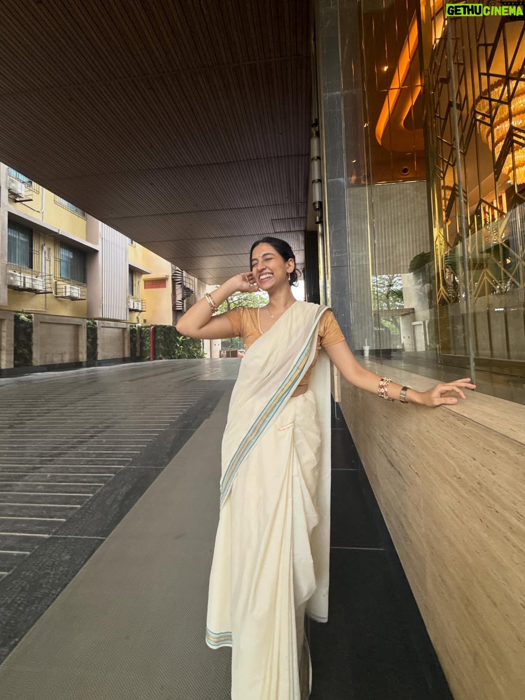 Nisman Parpia - 162.3K Likes - Onam vibes only🌸 (kya khaana tha bhai)