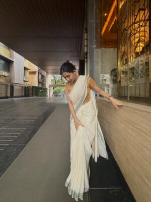 Nisman Parpia Instagram - Onam vibes only🌸 (kya khaana tha bhai)
