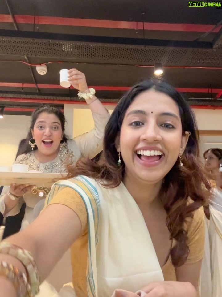 Nisman Parpia - 162.3K Likes - Onam vibes only🌸 (kya khaana tha bhai)
