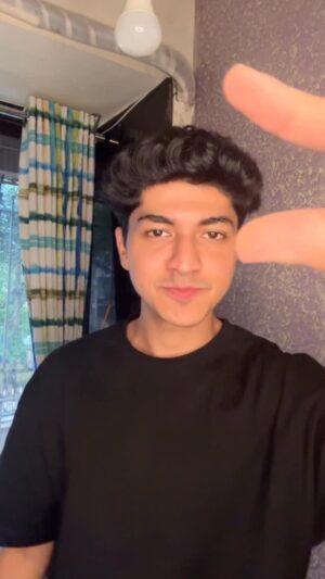 Nisman Parpia Instagram - Pov : kaiz ne random girls ko follow back kiyaš„³ā
#strictGf #relatable #comedy #trending #funny #oceaneyes #couple #dominating