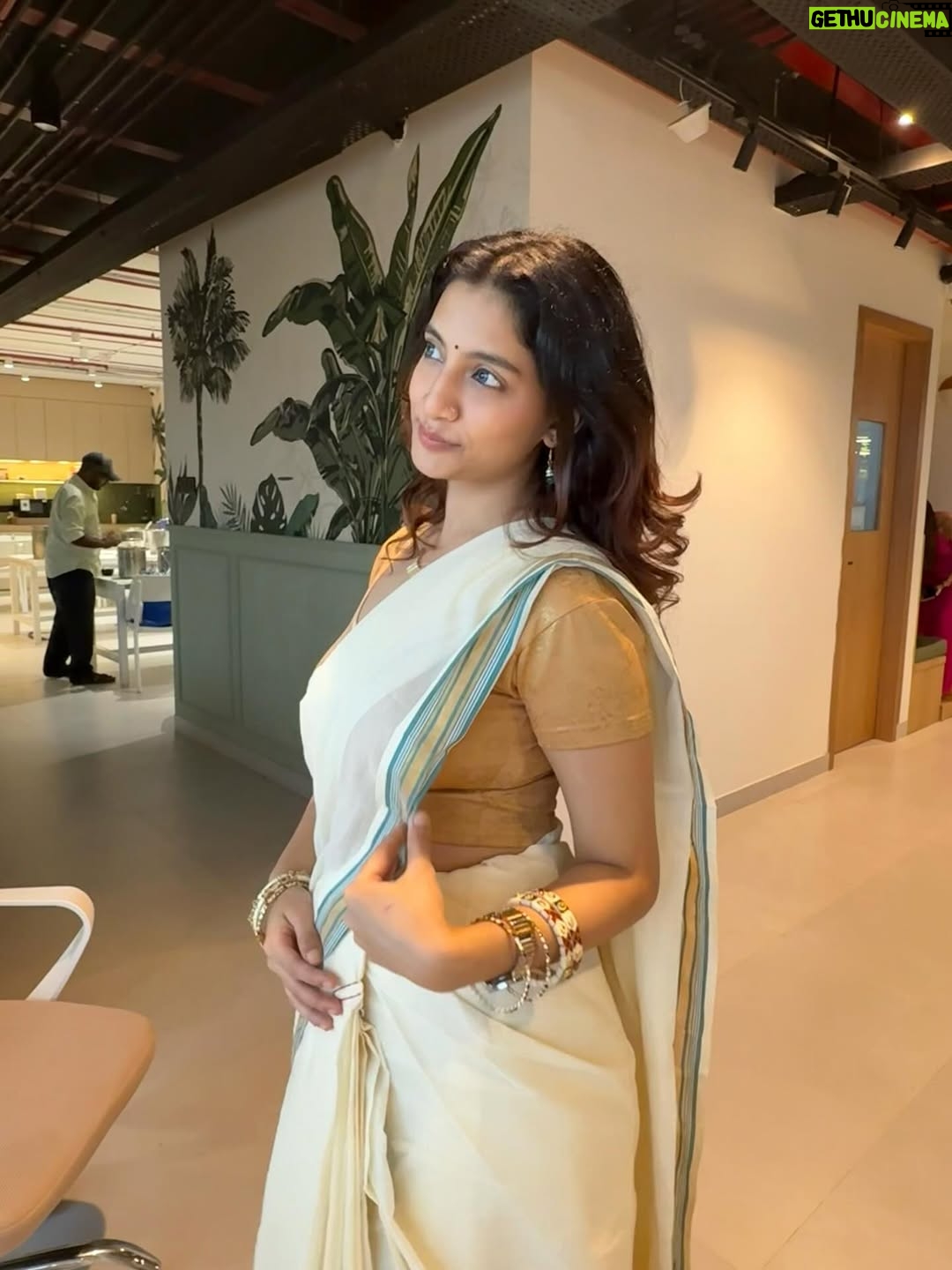Nisman Parpia - 162.3K Likes - Onam vibes only🌸 (kya khaana tha bhai)