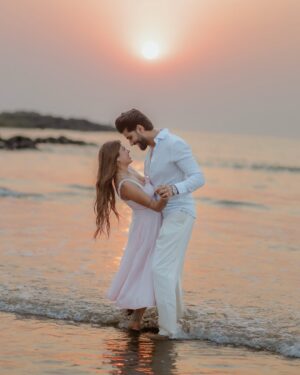 Nita Shilimkar Instagram - Until I found you ❤️
.
.
📸: @nileshsawant_photography
@rbpf.in
.
.
#nita #insta #beach #love #couple