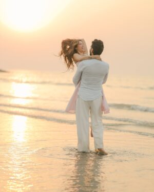 Nita Shilimkar Instagram - Until I found you ❤️
.
.
📸: @nileshsawant_photography
@rbpf.in
.
.
#nita #insta #beach #love #couple