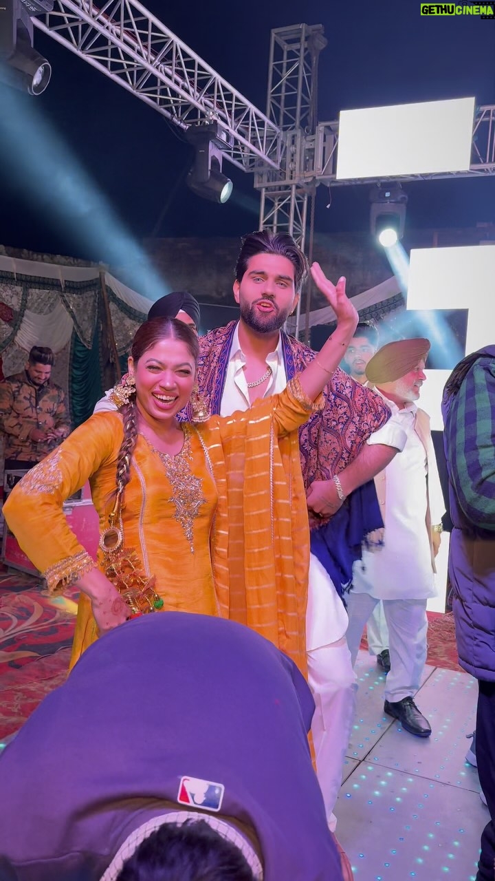 Nita Shilimkar - 537.6K Likes - Ve tera bina hor koi na 🧿🧿❤️
@grai7 
.
.
.
#nita #reels #punjabi #couple #insta #traditional