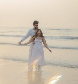 Nita Shilimkar Instagram - Until I found you ❤️
.
.
📸: @nileshsawant_photography
@rbpf.in
.
.
#nita #insta #beach #love #couple