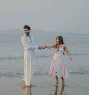 Nita Shilimkar Instagram - Until I found you ❤️
.
.
📸: @nileshsawant_photography
@rbpf.in
.
.
#nita #insta #beach #love #couple