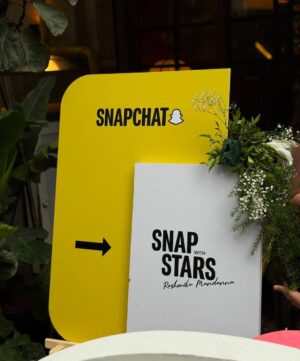Nita Shilimkar Instagram - From heartfelt stories to powerful beginnings — congratulations @rashmika_mandanna on @deardiarybyrm 💌
Thank you @snapchat for such a wholesome day✨
.
.
.
#DearDiarySnapStarSquad
#SnapWithStars
#SayItWithASnap