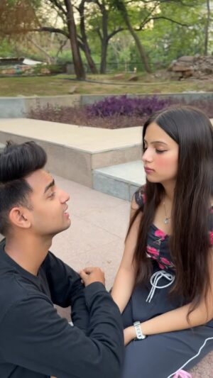 Nitisha Instagram - Jass bohot acha hai❤️😍 @abid_09_ @nitishaa_09_ #reels #reelsinstagram #instadaily #instagood #explore #explorepage #love #cute #happy #viral #reelitfeelit #reelkarofeelkaro #reelsindia #instamood