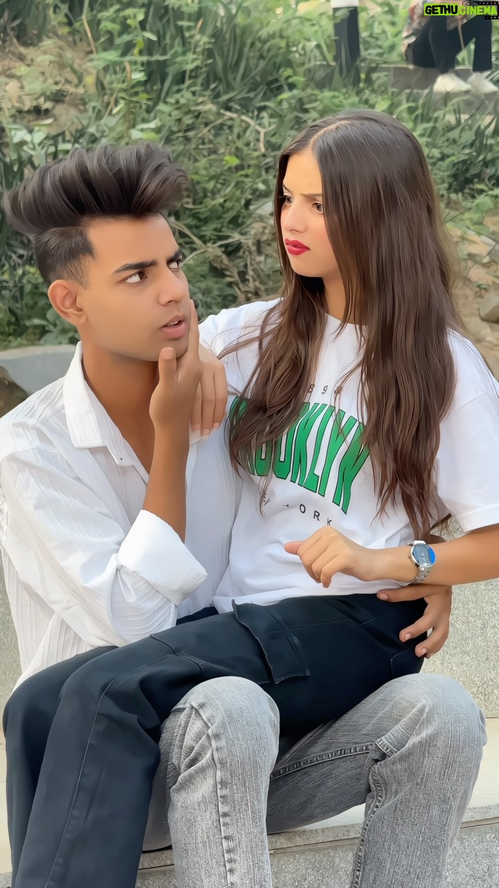 Nitisha - 653.1K Likes - Btau abhi🧐 @abid_09_ @nitishaa_09_ #reels #reelsinstagram #instadaily #instagood #explore #explorepage #love #cute #happy #viral #reelitfeelit #reelkarofeelkaro #reelsindia #instamood