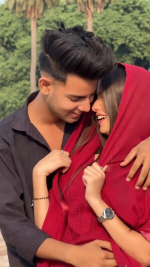 Nitisha Instagram - My jass❤️🥰😫 @abid_09_ @nitishaa_09_ #reels #reelsinstagram #instadaily #instagood #explore #explorepage #love #cute #happy #viral #reelitfeelit #reelkarofeelkaro #reelsindia #instamood