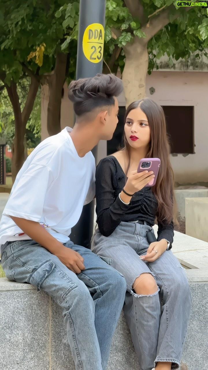 Nitisha - 694.1K Likes - Chocolate achi thi jass😂❤️ abid_09_ @nitishaa_09_ #reels #reelsinstagram #instadaily #instagood #explore #explorepage #love #cute #happy #viral #reelitfeelit #reelkarofeelkaro #reelsindia #instamood #instalove