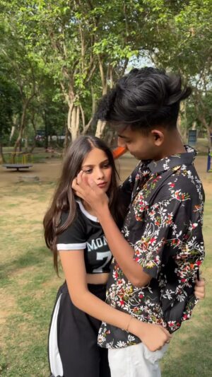 Nitisha Instagram - Ek hug or sb solve hojata hai❤️🥺🥀 @abid_09_ @nitishaa_09_ #reels #reelsinstagram #instadaily #instagood #explore #explorepage #love #cute #happy #viral #reelitfeelit #reelkarofeelkaro #reelsindia #instamood