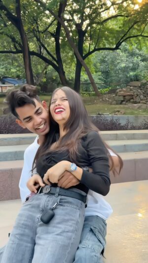 Nitisha Instagram - Meri duniya😍❤️ abid_09_ @nitishaa_09_ #reels #reelsinstagram #instadaily #instagood #explore #explorepage #love #cute #happy #viral #reelitfeelit #reelkarofeelkaro #reelsindia #instamood #instalove
