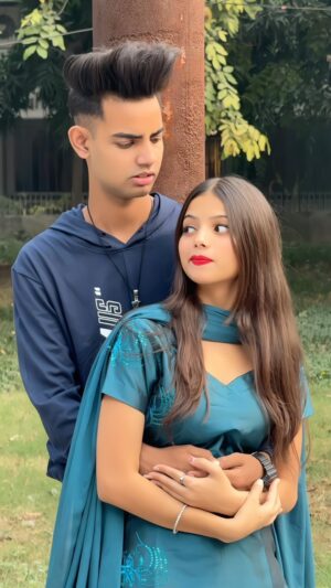 Nitisha Instagram - Sorry bolo mujhe 😍🤣 @abid_09_ @nitishaa_09_ #reels #reelsinstagram #instadaily #instagood #explore #explorepage #love #cute #happy #viral #reelitfeelit #reelkarofeelkaro #reelsindia #instamood