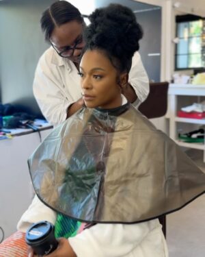 Nomzamo Mbatha Instagram - Life is for the living 🌺
Friends. Nephews. Self. Projects. Younger me. Tequila. Gym. Photoshoots. Family. Close circle.
P.S. yes, she takes herself on solo dates with a book 🥶🤣