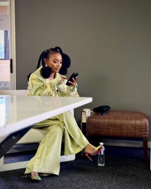 Nomzamo Mbatha Instagram - Life is for the living 🌺
Friends. Nephews. Self. Projects. Younger me. Tequila. Gym. Photoshoots. Family. Close circle.
P.S. yes, she takes herself on solo dates with a book 🥶🤣