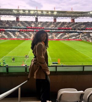 Nomzamo Mbatha Instagram - Forever green. Forever gold 🇿🇦 ✨
@zozitunzi and I may not have our voices this morning.
The most electric energy witnessing our MVP’s live at the stadium. No need to ask if the team dominated because - 🤙🏽 😎
P.S. it was my first time experiencing a rugby match at the stadium and it’s safe to say I’m addicted! 😫 more please 😭
Thank you for the hospitality @bokrugby @supersporttv #SSRugby