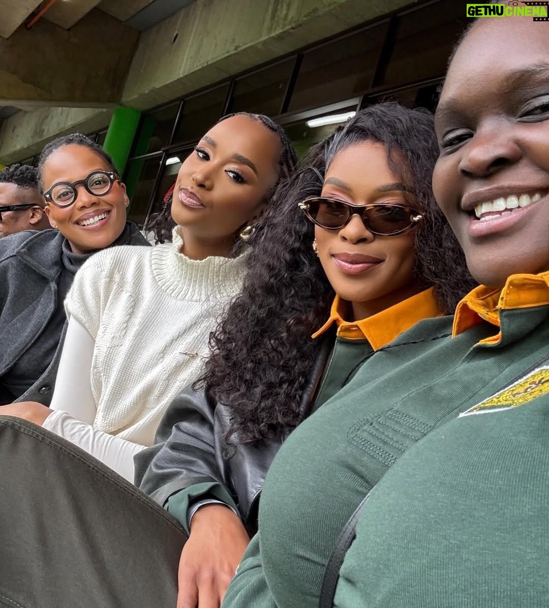 Nomzamo Mbatha - 166K Likes - Forever green. Forever gold 🇿🇦 ✨

@zozitunzi and I may not have our voices this morning. 
The most electric energy witnessing our MVP’s live at the stadium. No need to ask if the team dominated because - 🤙🏽 😎 

P.S. it was my first time experiencing a rugby match at the stadium and it’s safe to say I’m addicted! 😫 more please 😭 

Thank you for the hospitality @bokrugby @supersporttv #SSRugby