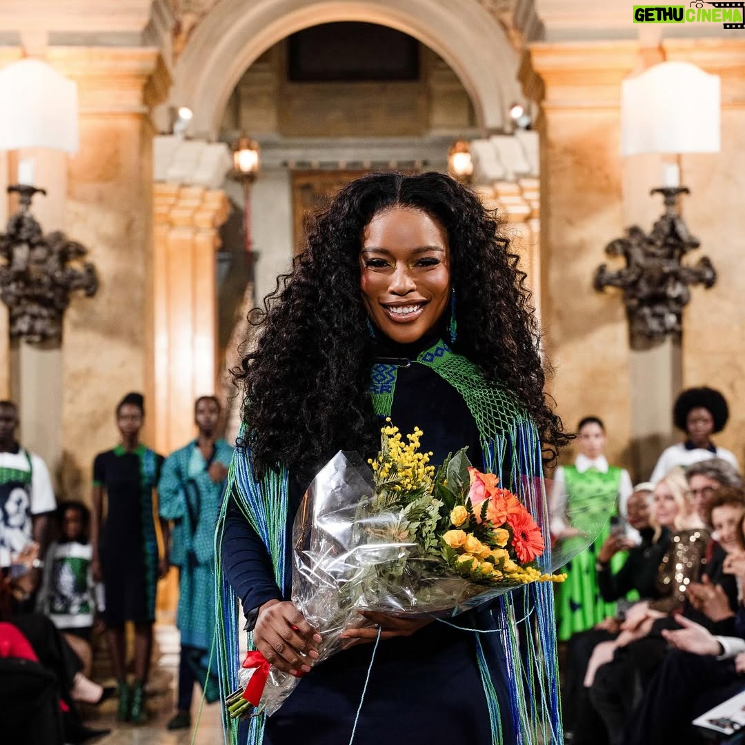 Nomzamo Mbatha - 121.3K Likes - No limits - just the sky… ✨🩵 

Milan Fashion Week with @africanbank and @khosinkosi … moments to remember. 

To see how far you’ve come, take a look back
 
The last images in yellow are about 10 years ago where it all began with Khosi Nkosi who gave me my first couple of red carpet moments as a budding actress coming into my own… my first experience on a ramp… and now here we are. 

Oh the places you will go! 

#AfricaToTheWorld #FashionableBanking #AudacityToBelieve