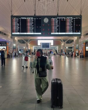 Noorkhiriah Instagram - Data Off..Wifi On..