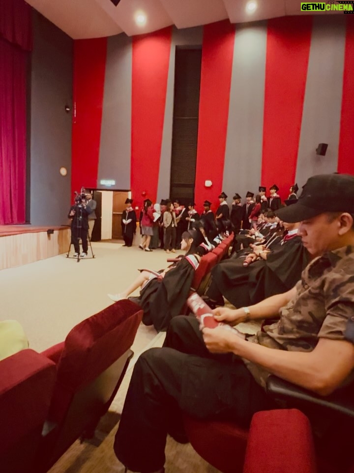 Nora Danish - 80.3K Likes - Alhamdulillah, we witnessed another blessing from Allah 🤲🏼🤍 my eldest son completing his school years. May the knowledge you’ve gained be a light that guides you in this world and the next. Walk forward with tawakkul, adab, and faith. Mommy  will always pray for your success under Allah’s divine mercy 🤍

Mcm baru semalam mommy hantar qal menangis masuk asrama 😢 

18 June 2025