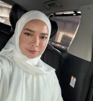 Nora Danish Instagram - …… Augustus.