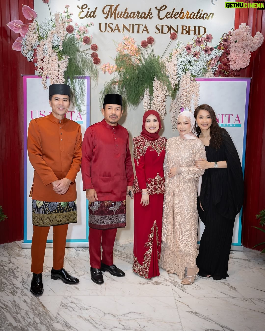 Nora Danish - 44.1K Likes - Kami sayang boss kami yg cantik ni… 😍

@usanita.hq @nanahasan_07