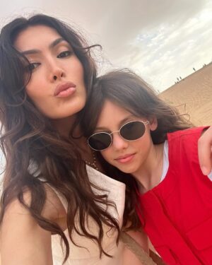 Nora Istrefi Instagram - 