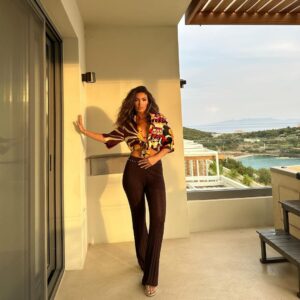 Nora Istrefi Instagram - 