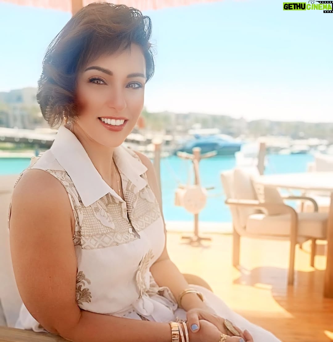 Nourhan - 545 Likes - 