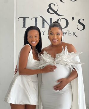 Ntando Duma Instagram - Celebrated love and new life on the way.
Blessings on blessings🤍🎉
I love you @simzngema
👗: @mianodesigns
💇🏾♀️: @urbanhair_gallery