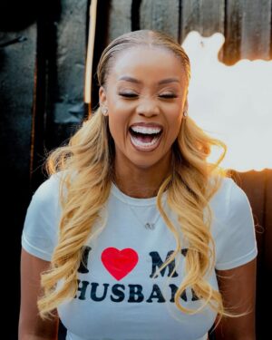 Ntando Duma Instagram - Caption is on my Tee😌❤️
Hair: @urbanhair_gallery