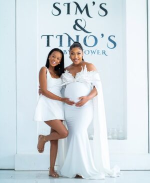 Ntando Duma Instagram - Celebrated love and new life on the way.
Blessings on blessings🤍🎉
I love you @simzngema
👗: @mianodesigns
💇🏾♀️: @urbanhair_gallery