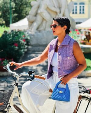 Nura Alumayri Instagram - I’ll ride with you forever 🚲