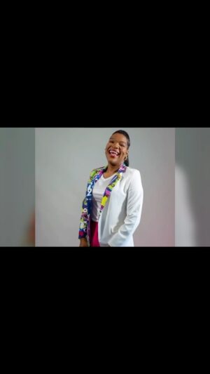 Nuria Piera Instagram - La ahora “pastora” vuelve sin ningún arrepentimiento notorio a ser noticia buscando feligreses y uno se pregunta hasta cuando?  Además la situación critica para algunos pacientes con medicamentos de alto costo.
Esto y más …
Este sábado a las 9:00 por @colorvisionc9 #Ninvestiga