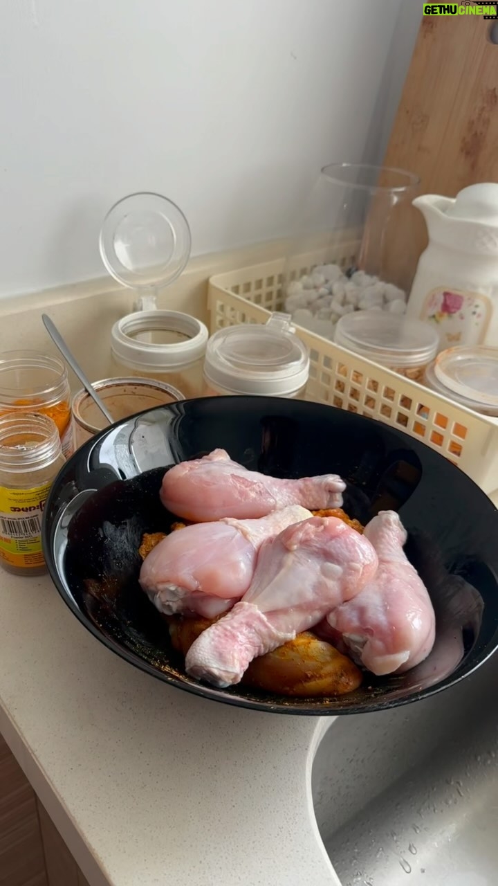 Nwe Darli Tun - 728 Likes - Cooking day🧑‍🍳
#homemade #meals