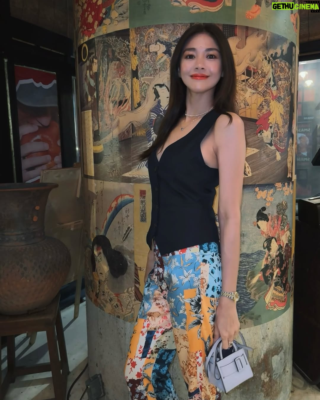 Nwe Darli Tun - 1.4K Likes - It has been one blur of fun…