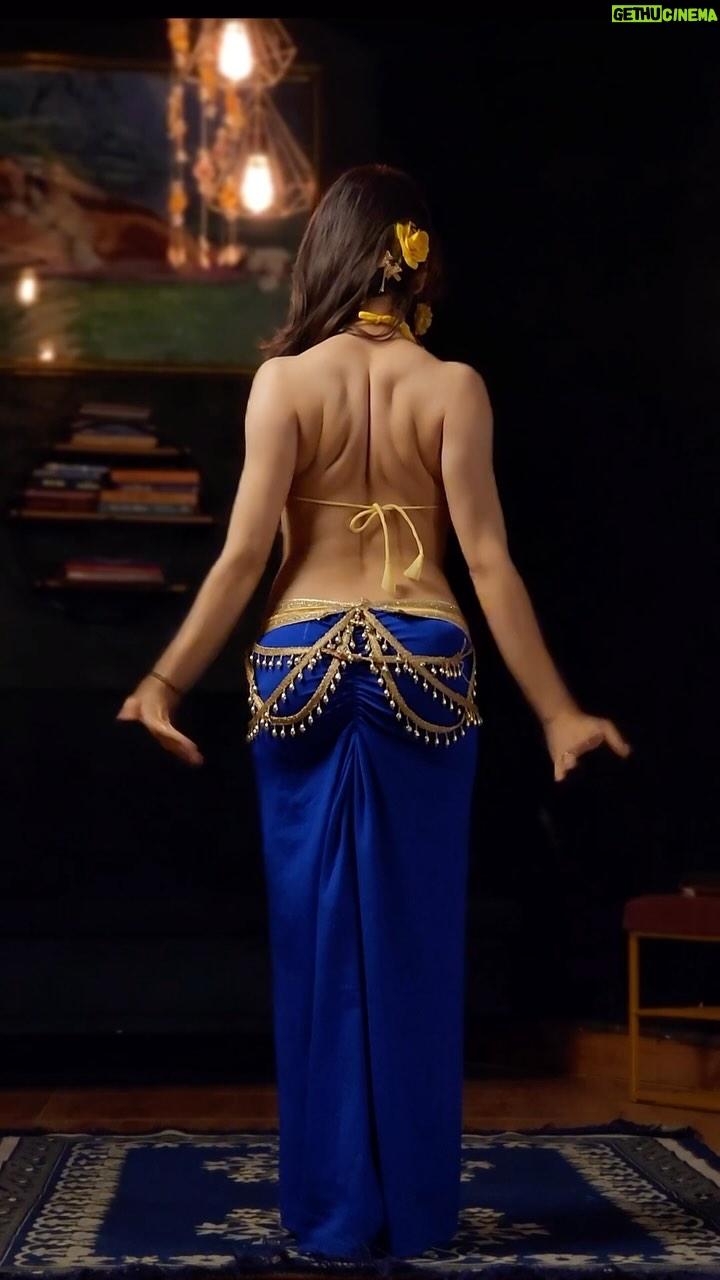 Ojasvi Verma - 27.4K Likes - Moves ♥️

#reels #viral #bellydancer #ojasvivermadance