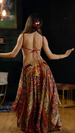 Ojasvi Verma Instagram - Back with some fire š„ moves š„°ā„ļø
#reels #viral #bellydancer #viral #ojasvivermadance